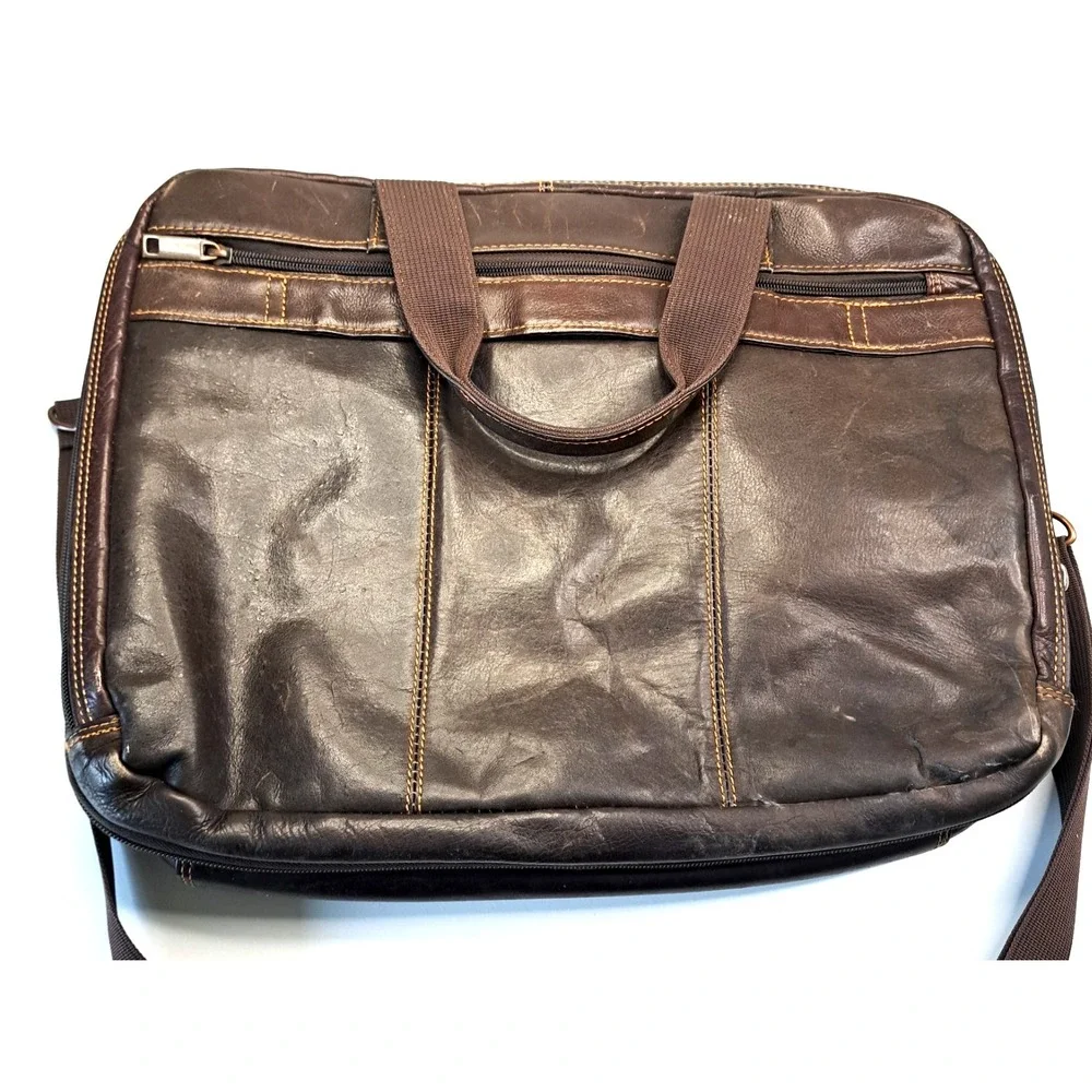 Wilsons Leather Dark Brown Rugged Messenger / Laptop Bag Vtg 1990s Y2K 15